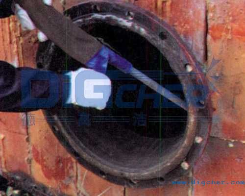 幹冰(bīng)清洗儲油罐現場